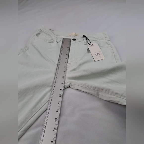 Current/Elliott Relaxed Cuffed Boyfriend Fit Jeans Light Blue Size 27 NWT - Picture 8 of 16